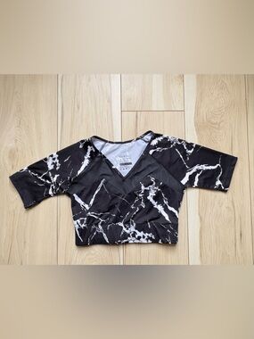 Varley Marble Print Crop Top Black White Athletic Performance Yoga Top S